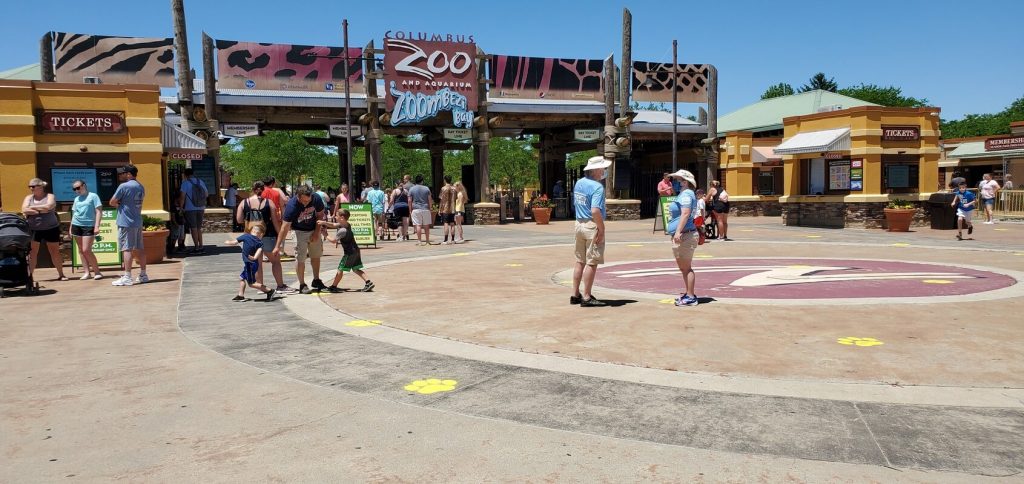 Columbus Zoo entrance June 2020