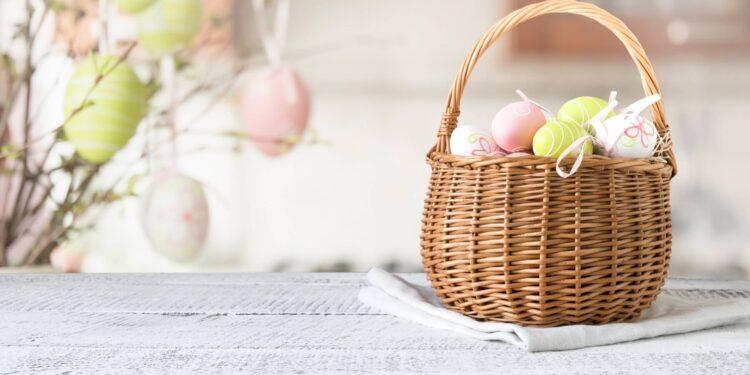 4 Ways to Uplift Small Businesses this Holiday Season