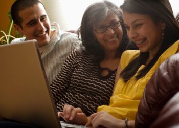 Tips to pay for college this fall