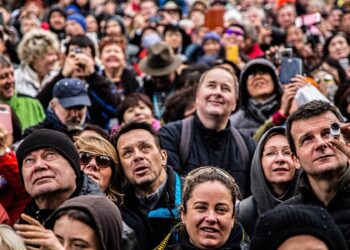 Positive social proof and how to use it in your marketing