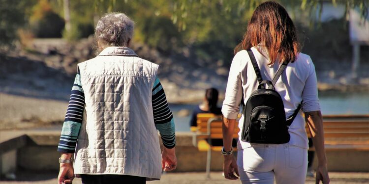 Does my mom need long-term care insurance