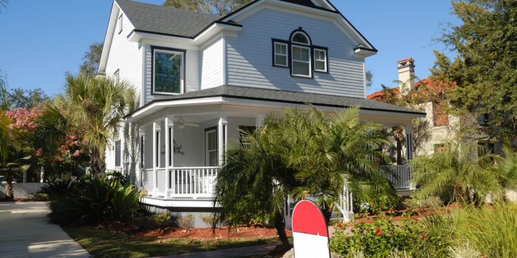 Home maintenance issues to tackle before selling your home