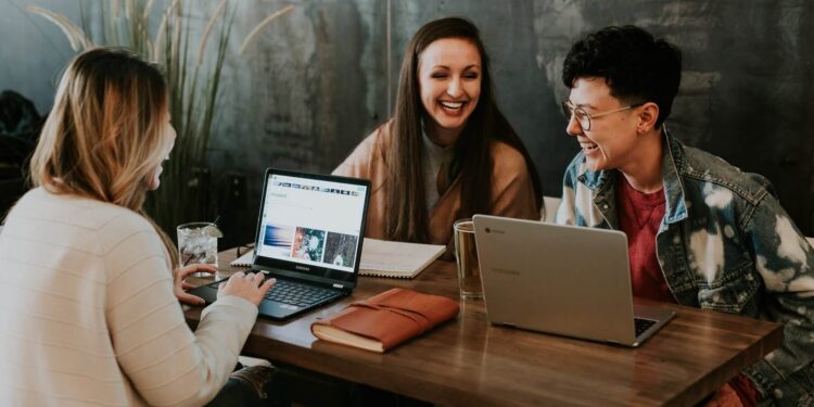 Launching A Business: The Ultimate Checklist.