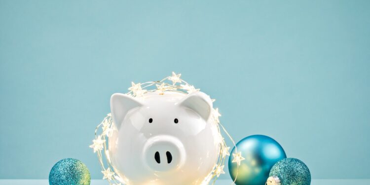 5 Ways to protect your holiday budget