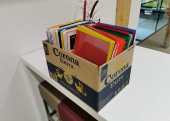 How to tackle a home decluttering project