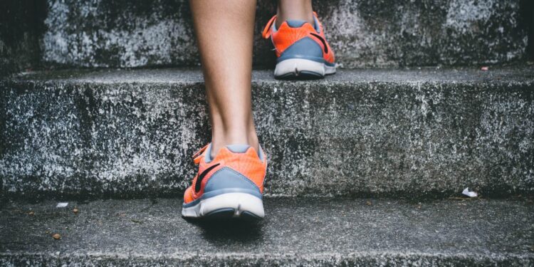 6 Tips on how to stay mentally and physically healthy