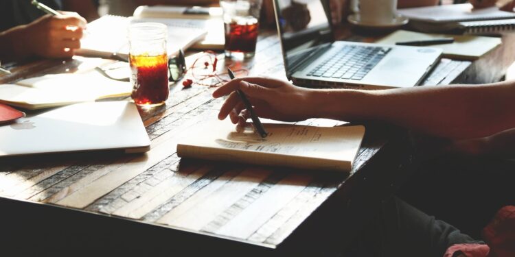 5 Simple ways to improve your production employees’ productivity