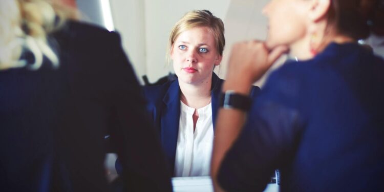 How to improve a HR department in business