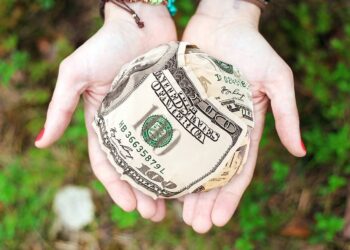 Generosity Isn’t Just for Christmas