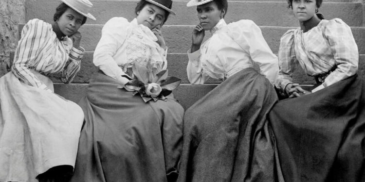 Thomas E Askew/Universal History Archive/Universal Images Group via Getty Images