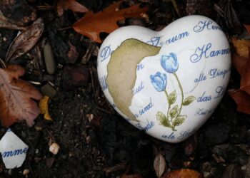 White Lies - Poetic Pauses